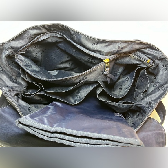 Tory Burch Crossbody Thea Nylon 
Weekender Carryall Diaper Baby Bag - Picture 14 of 15